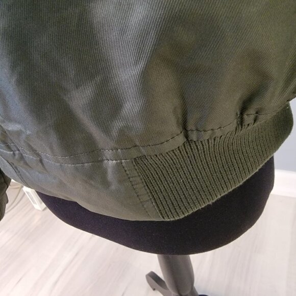 Pink platinum Bomber Jacket Army Green Faux Fur Hood Size Small Junior - Picture 11 of 15